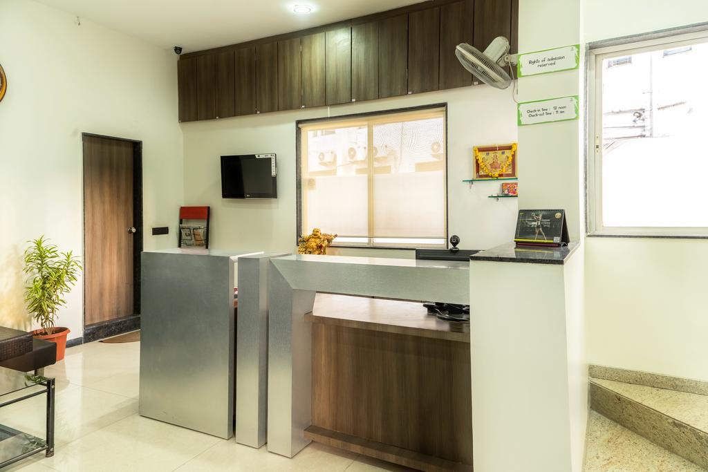 Отель Treebo Trend Royal Kourt Aurangabad Экстерьер фото